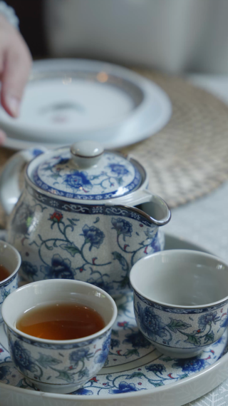 倒茶 茶道 倒茶的竖屏镜头