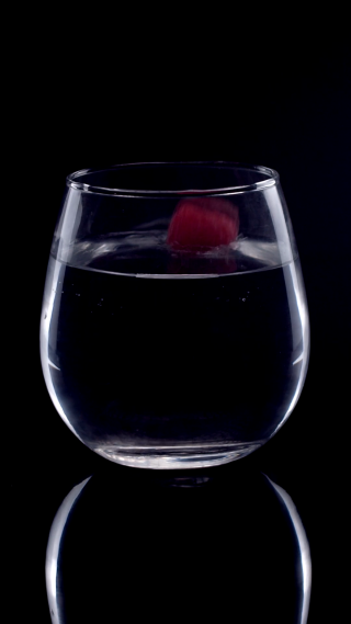 水