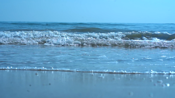 海边退潮涨潮