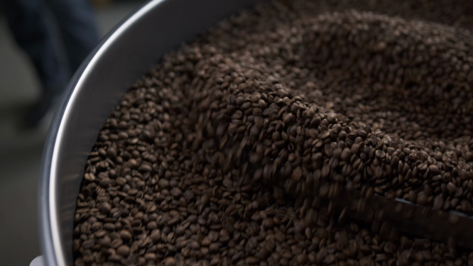 机器搅拌咖啡豆