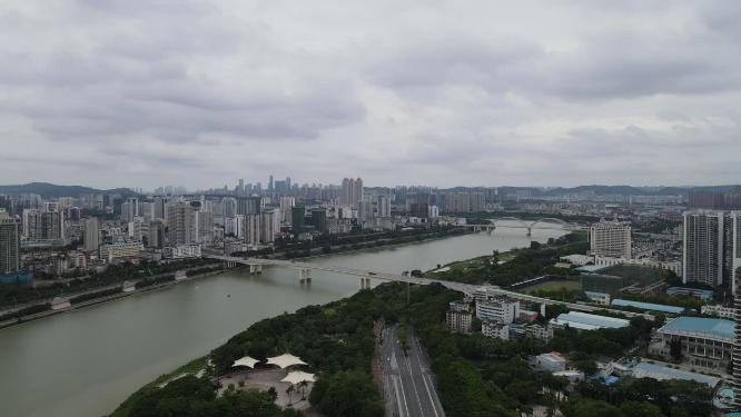 航拍广西南宁邕江