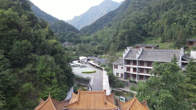 航拍贵州梵净山大门