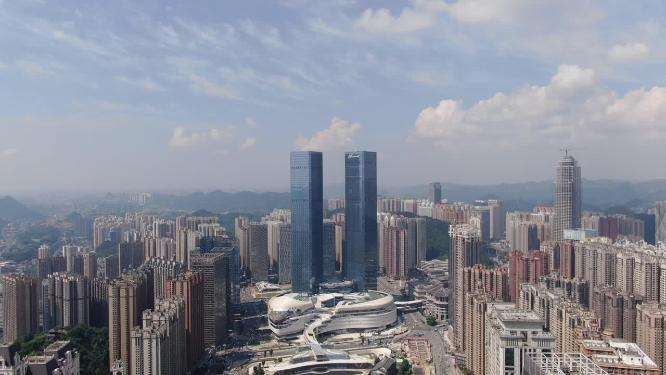 航拍贵阳花果园双子塔
