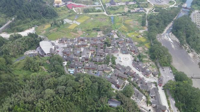 航拍贵州梵净山寨沙侗寨