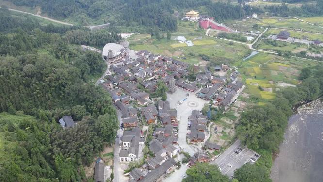 航拍贵州梵净山寨沙侗寨