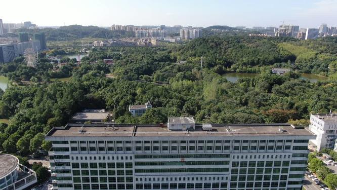 航拍湖北咸宁市政府