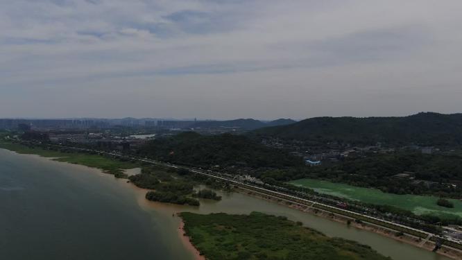 航拍湖南长沙湘江风光带