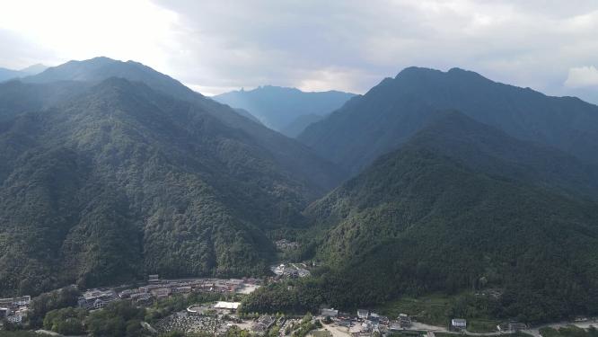 航拍贵州铜仁梵净山