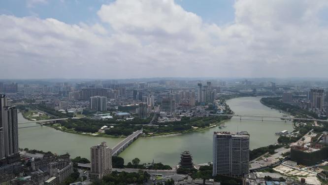 城市清晨迷雾航拍