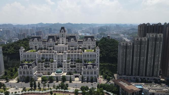 航拍贵阳白宫地标建筑