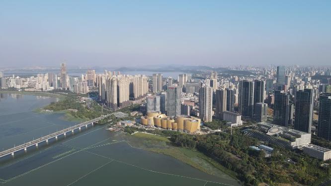 航拍武汉沙湖片区高楼