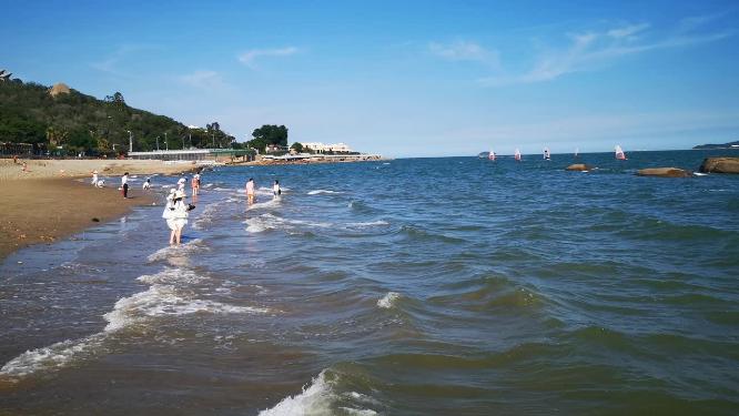 实拍大海海浪沙滩